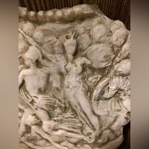 Plaster mold hanging